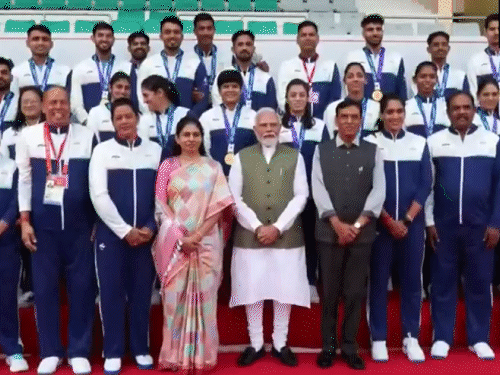 पंतप्रधान मोदी दिल्लीत आशियाई क्रीडा स्पर्धेतील पदकविजेत्यांना भेटले:म्हणाले- महिला हॉकीतील 44 वर्षांची प्रतीक्षा संपली; खेळाडूंचे यश, देशाचे यश