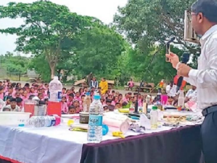 महागडी लॅब नाही, विद्यार्थ्यांना ‘लॅब इन हँड’ने विज्ञानाची गोडी:ग्रामीण विद्यार्थ्यांची राज्य, राष्ट्रीय भरारी