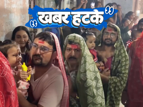 खबर हटके- पुरुषांनी साड्या नेसून गरबा केला: मेघालयातील गावात लोक शिट्ट्या वाजवून एकमेकांना बोलावतात; देवाची...