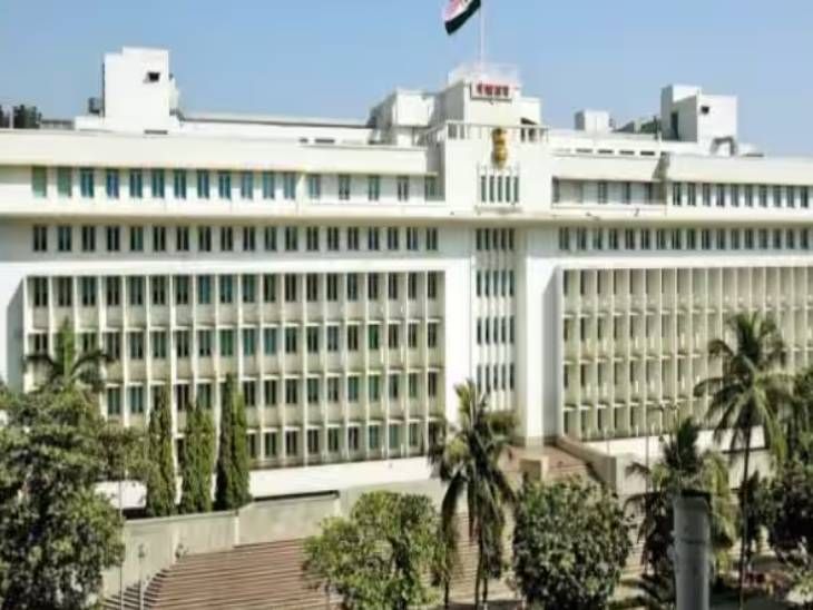 दुष्काळग्रस्त विद्यार्थ्यांसाठी शुल्कमाफी, 8 लाखांची अट:विनानिकष शुल्कमाफीचा जीआर लवकरच निघणार