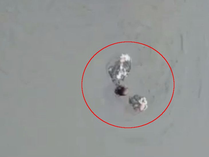Surat Tapi River Savaji Korat Bridge Young Man Swim After disappears ...