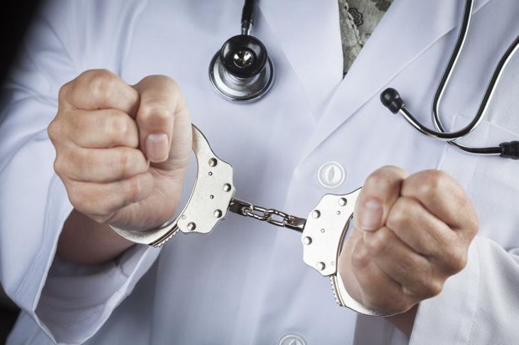 Police nab seven bogus doctors, including eight pass doctors, who have been  cheating the people of Anand for 25 years