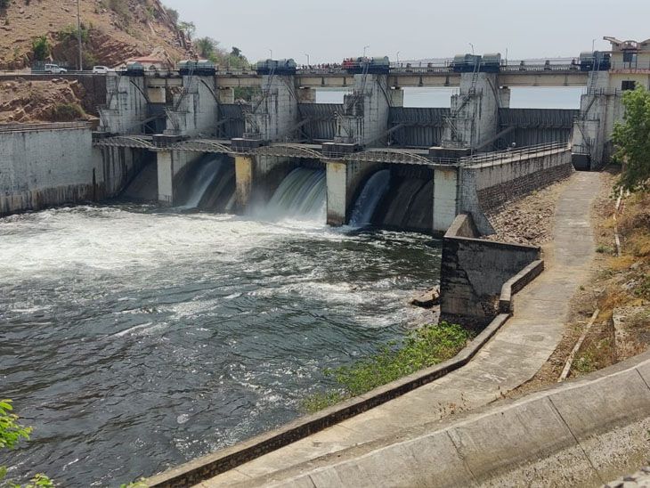 The Hadaf River flooded all summer, releasing 2312 cusecs of water from ...