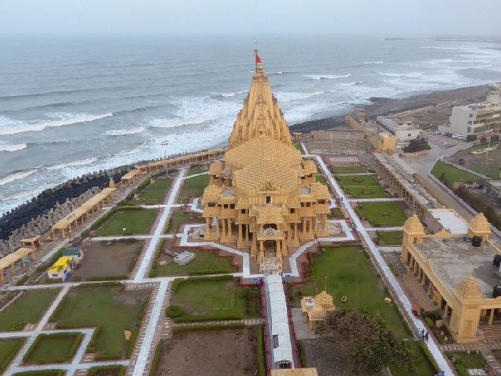 The merchants of Veraval walked seven km to reach Somnath for the year ...
