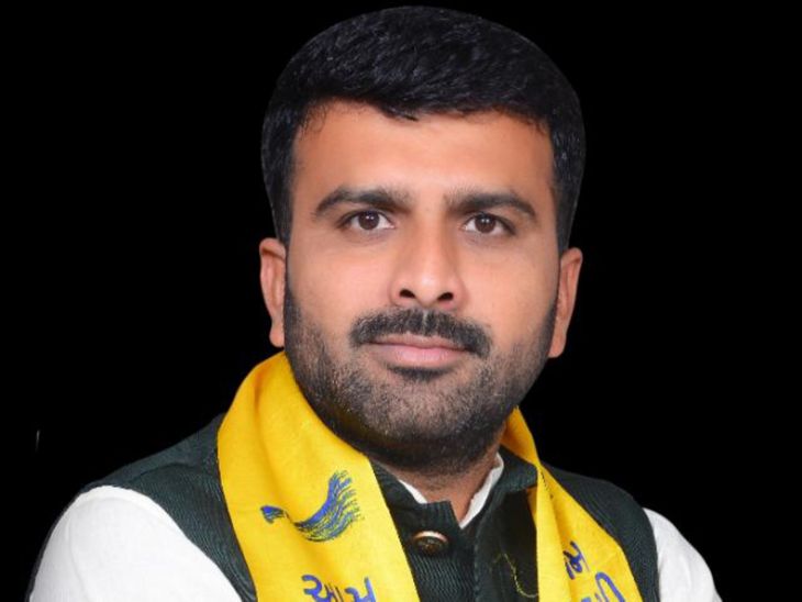 In a public meeting in Rajpara village of Chotila, AAP's candidate made ...