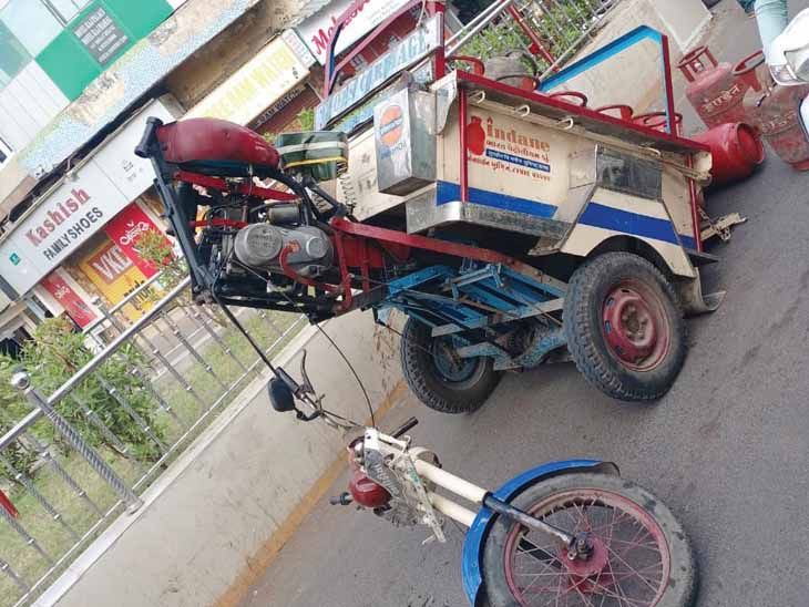 As the front wheel of the rickshaw came off, cooking gas cylinders fell ...