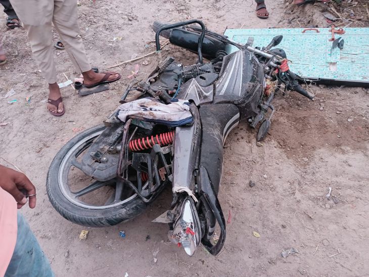 In Rampura, a tractor driver ran over a biker and killed him