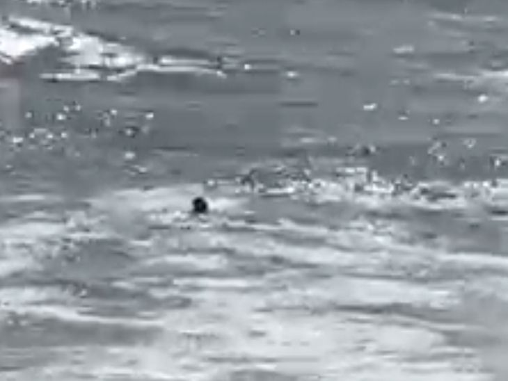 A young man drowned while taking a bath in the stormy sea from Gomti ...