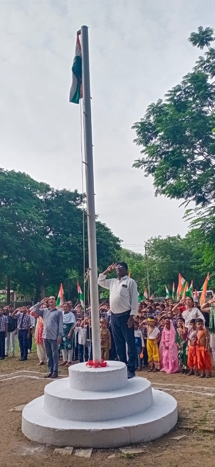 The National Flag was hoisted at different places in Wagra on 15th August