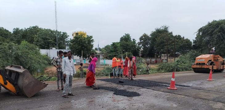 Bump system on Lakhtar highway leveled | વાહનચાલકોમાં રાહત: લખતર હાઇ-વે ...