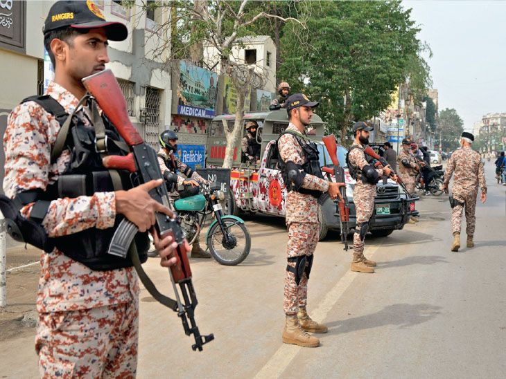 Polls in Pakistan today: Imran is the only big issue
