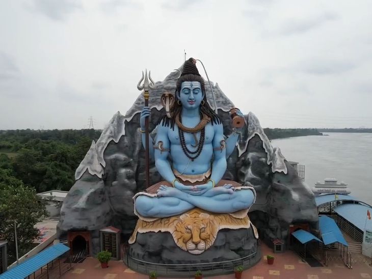 Historical Galteshwar Mahadev Temple of Kamrej