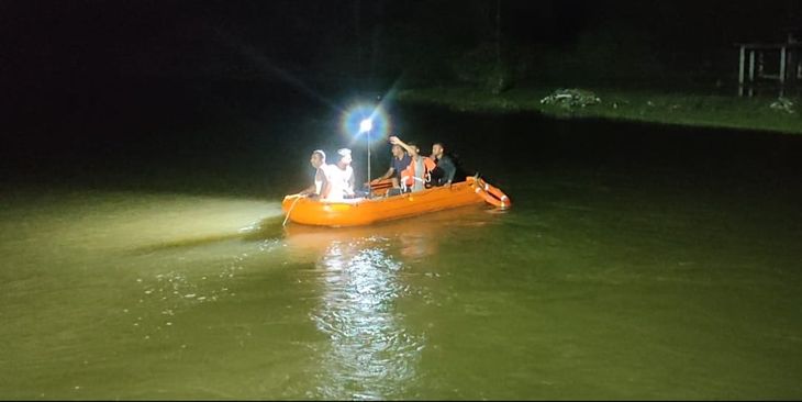 Kalol Goma fell into Kishore River along with the Activa on a broken ...