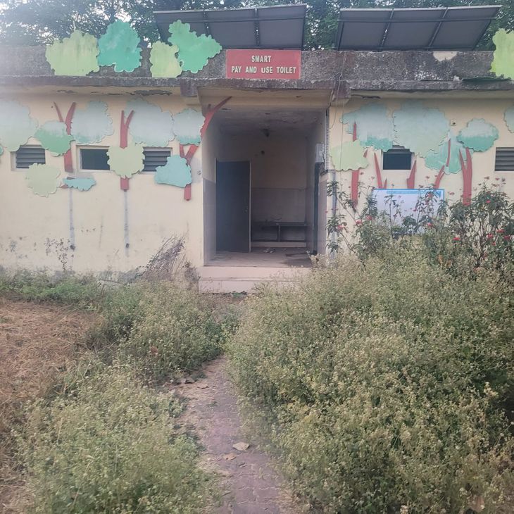 Vapi Municipal Corporation spent 15 crores on three ponds and gardens ...