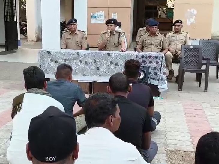 Police warn listed bootleggers in Vadodara
