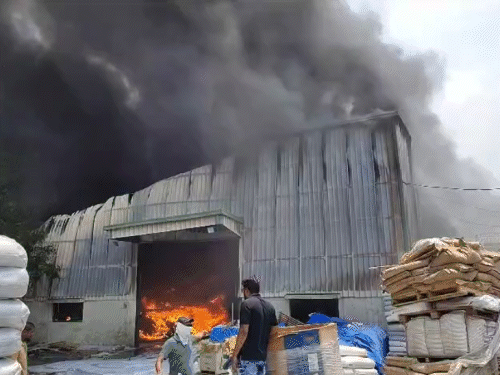 Massive fire breaks out at Polyband company, which manufactures plastic ...