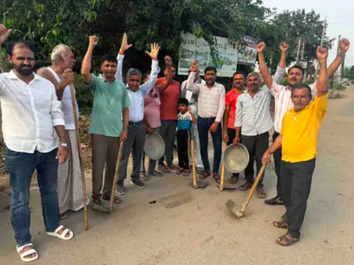 Cleanliness campaign through Shramdan at Walinath Chowk in Patan city