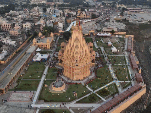 Gujarat Shravan Month Last Day: Shiva Temples Devotion Photos, Videos
