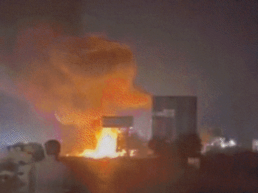 Fire breaks out in truck loaded with LPG cylinders