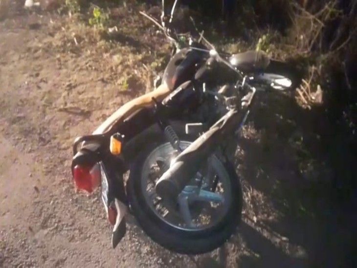 A young man was killed by a biker who came on the wrong side of Ghogha ...