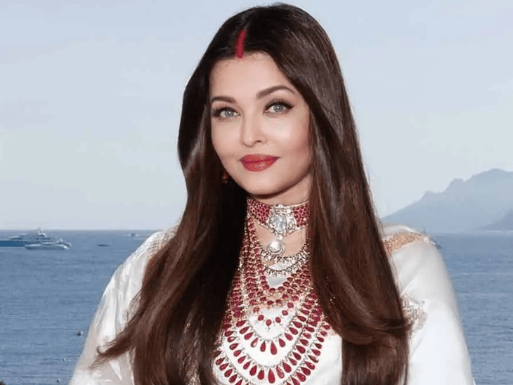 Pakistani Mufti Abdul Qavi Offer Nickah Aishwarya Rai Bachchan, Convert ...