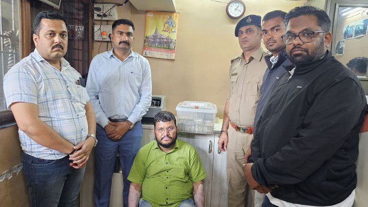 Forest Department team arrests Bhilad accused, seizes Rs 26.49 lakh