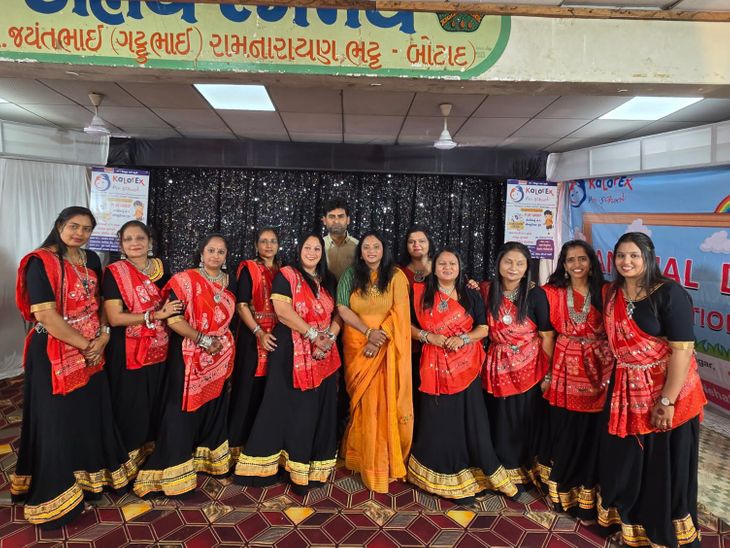 Botad School Annual Function; Little Kids Perform Colorful Programs