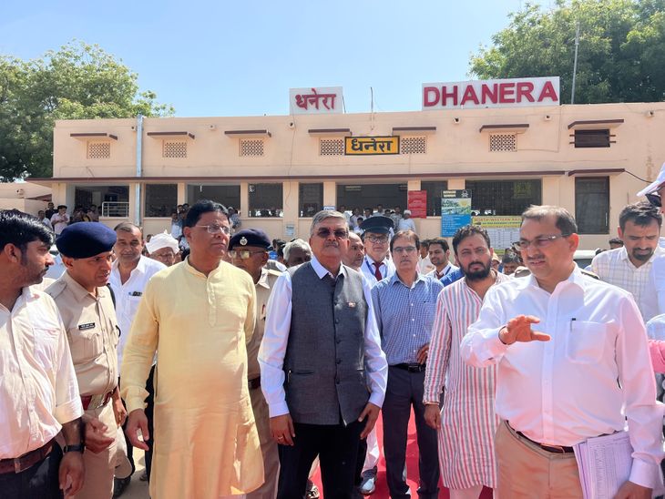 Dhanera Railway Station Visit: GM Meets Locals Over Train Stop Issues