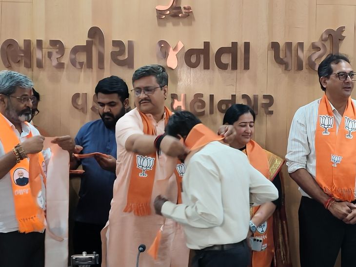 Sheetal Upadhyay Joins BJP; Says AAP Never Asked for Ticket
