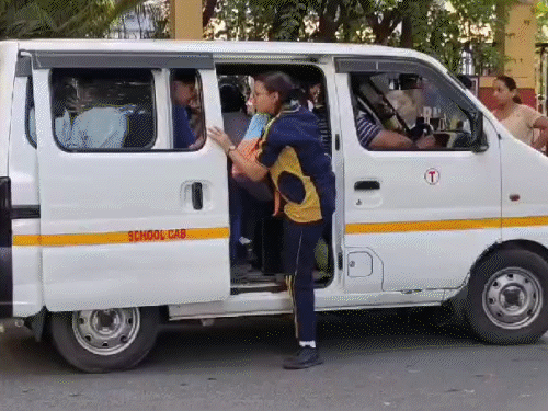 Ahmedabad School Van Fare Hike Decision in June Amidst CNG Price Rise