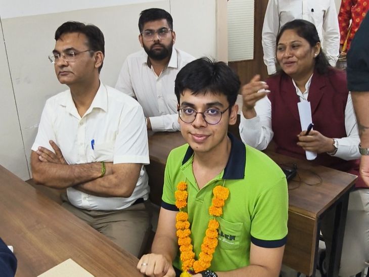 Surats Shaurya Khemka City Topper | JEE Advance 2026 Results