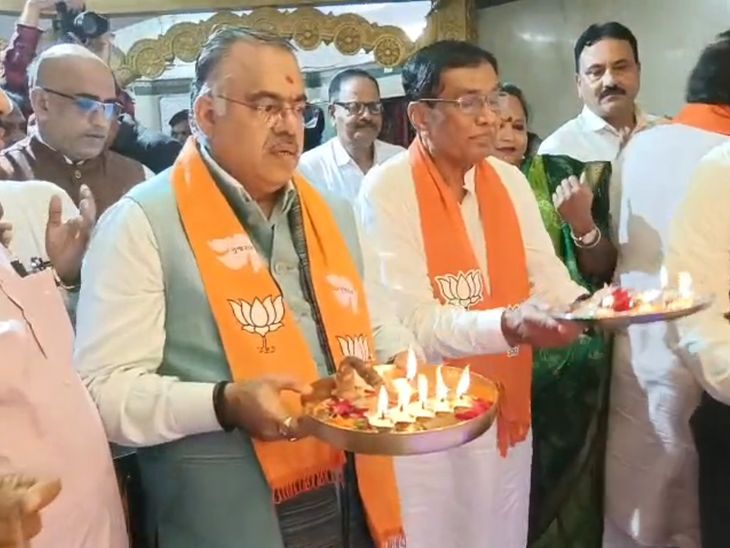 ગાંધીનગરમાં ગુરુ રવિદાસ મંદિરે તરુણ ચુગે શીશ ઝુકાવ્યું:  ‘બેગમપુરા' સિદ્ધાંત અને ભાજપ સરકારની કલ્યાણકારી યોજનાઓ વચ્ચે જોડાણ દર્શાવ્યું