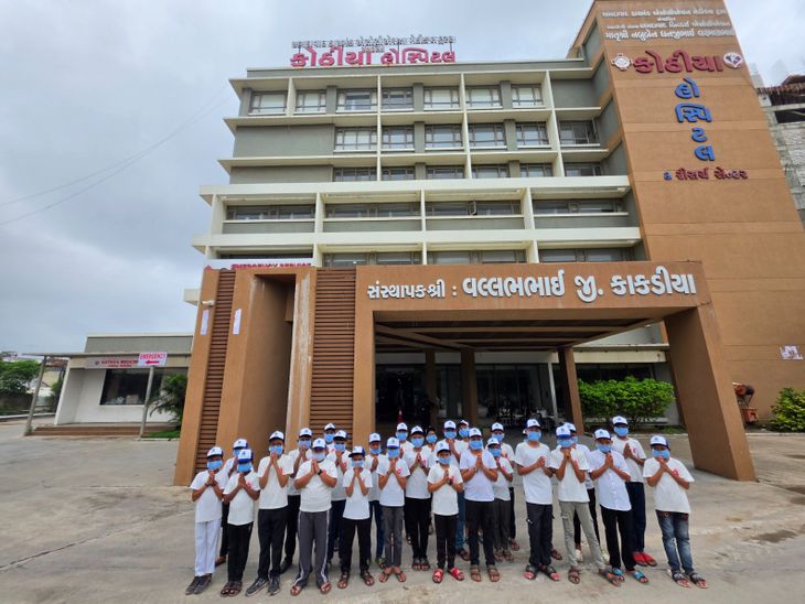 SMVS Niramay Shubhkamana Project: Fruit Distribution in 115 Hospitals
