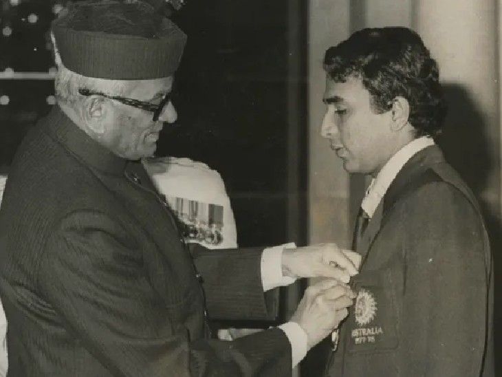 1980માં વિઝ્ડને ગાવસ્કરને બેસ્ટ ક્રિકેટર ઓફ ધ યરની યાદીમાં સામેલ કર્યા હતા. આ વર્ષે જ તેમને પદ્મ ભૂષણથી સન્માનિત કરાયા હતા.