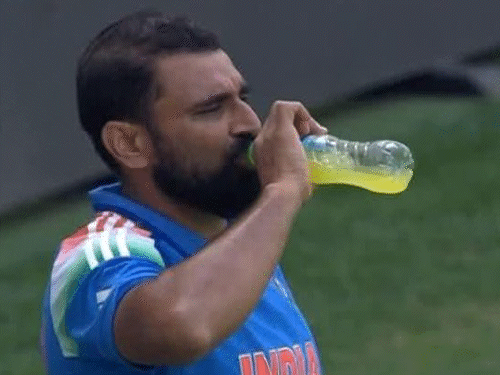 Shami committed crime by not observing 'Roza': Maulana Razvi, All India  Muslim Jamaat chief, slams pacer for not keeping fast during IND-AUS match  | Bhaskar English