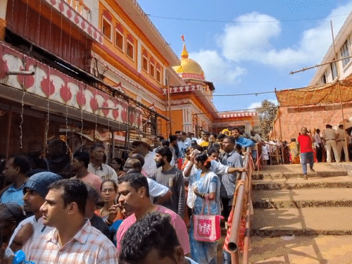 Several dead and injured in stampede at Goa Lairai Devi temple