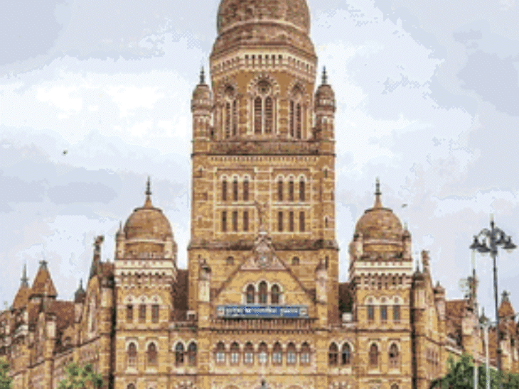 SC directs Maharashtra SEC to notify polls in 4 weeks