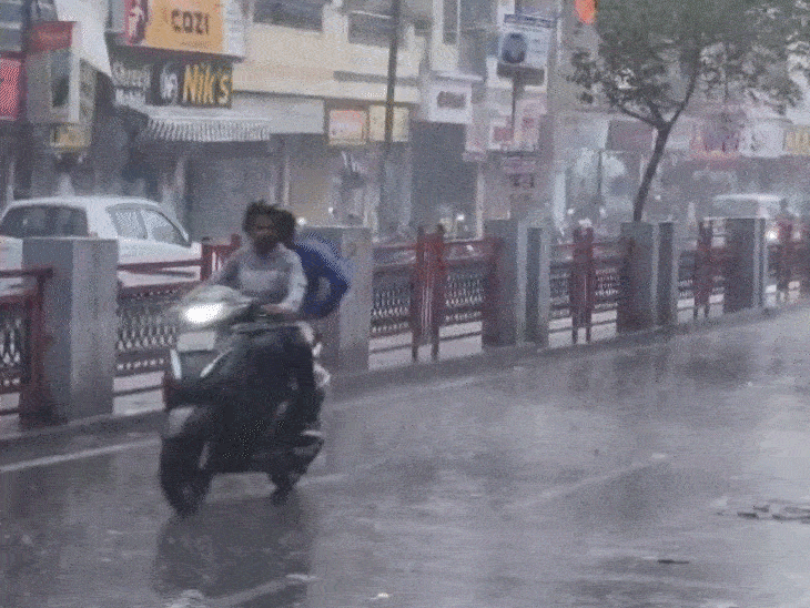 Heavy rains lash parts of Gujarat: Moderate showers predicted in 17  districts today; Meteorological dept issues 7-day alert - Gujarat News |  Bhaskar English