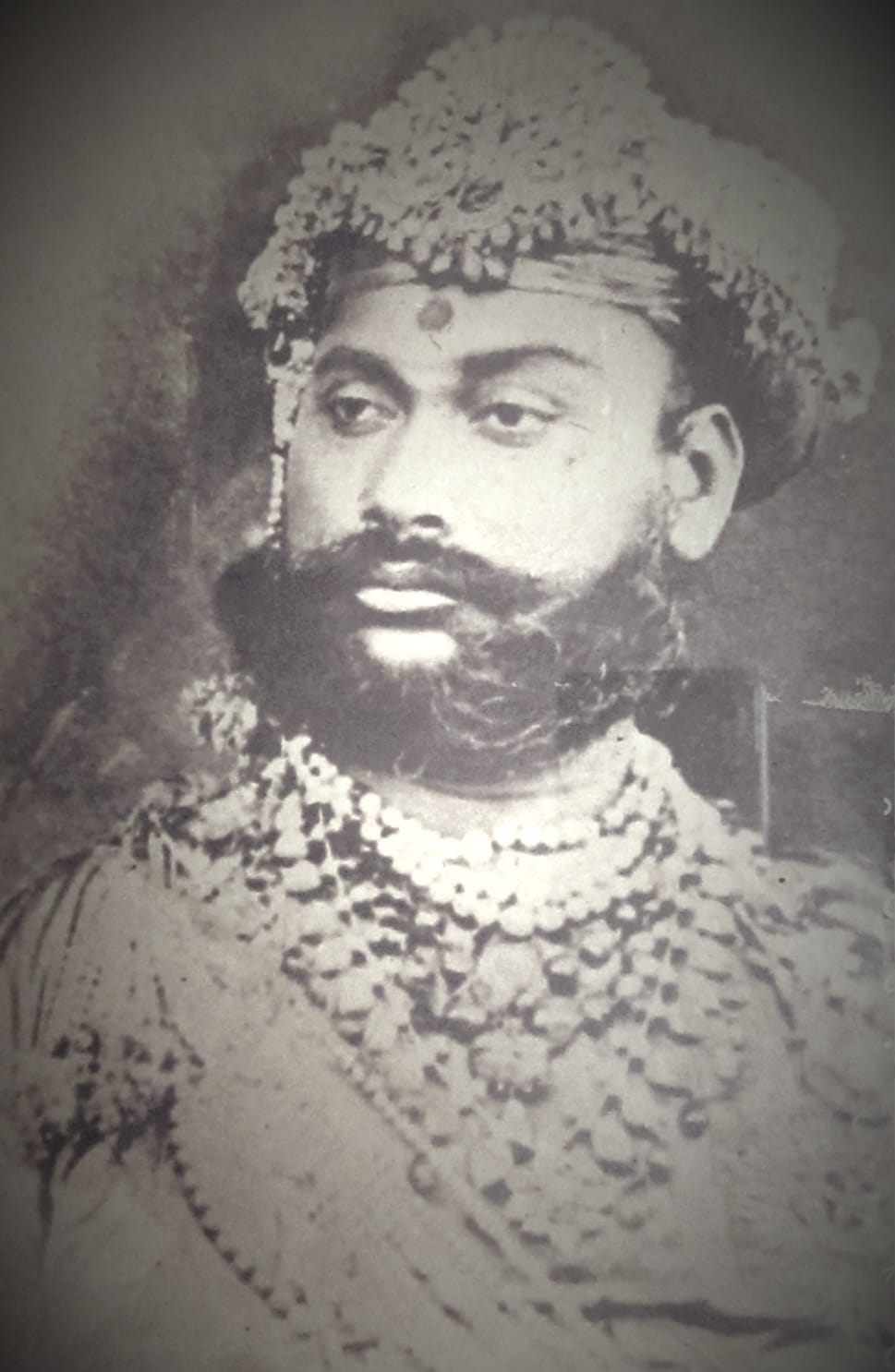 Maharaja Tukoji Rao Holkar II was the first to establish the Indore State Cotton Mills in the princely state.