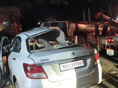8 killed in Pune road accident; 6-year-old child and woman among ...