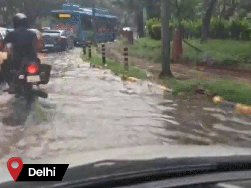 IMD weather forecast: Heavy rain hits Delhi, flights diverted; Nagpur,  Tripura face flood damage | Bhaskar English