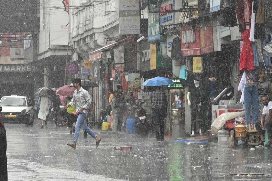 Heavy Rain Alert for Bengal: North Bengal Faces Very Heavy Rain, South Bengal Rainfall to Increase from July 21