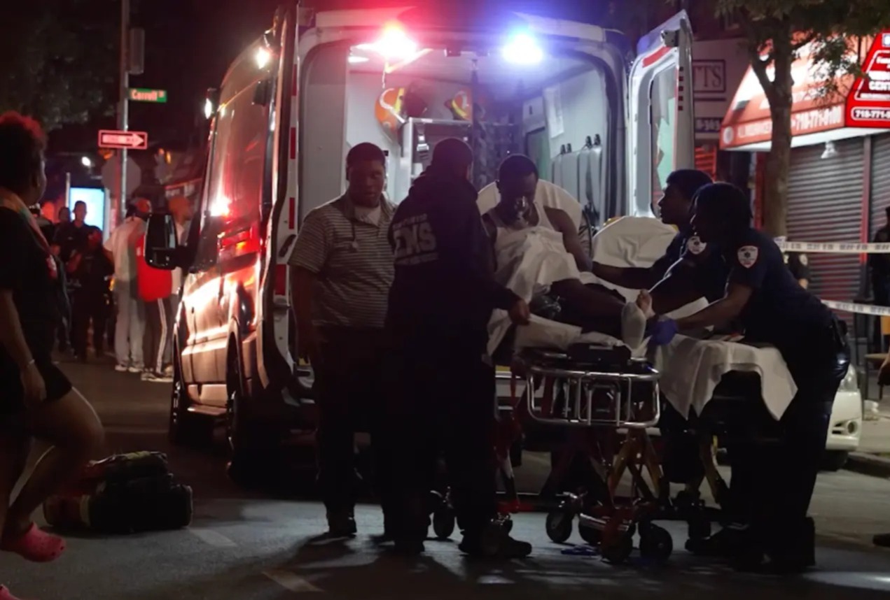 Shooting at New York hotel leaves 3 dead, 8 injured; Attack after ...