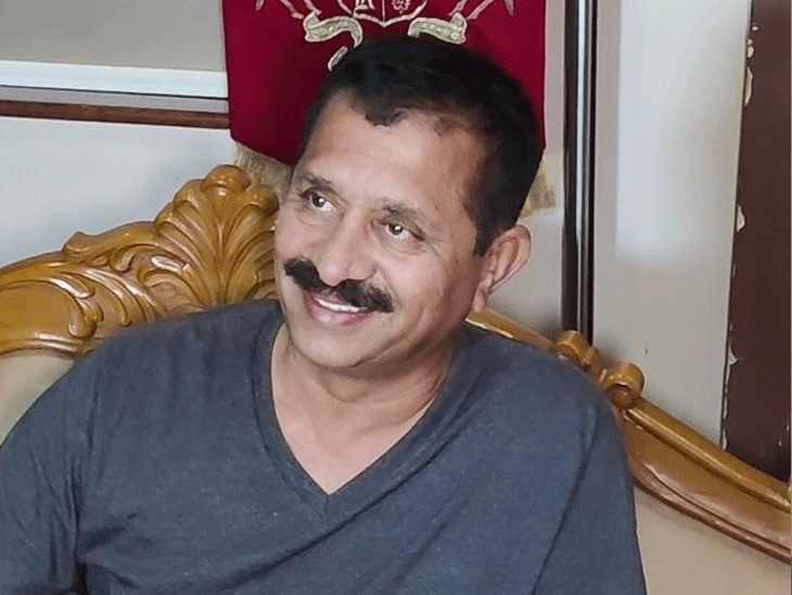 રિબડાના અનિરુદ્ધસિંહ જાડેજાનું આખરે ગોંડલ કોર્ટમાં સરેન્ડર-  જૂનાગઢ જેલ ખાતે મોકલવા આવીયા