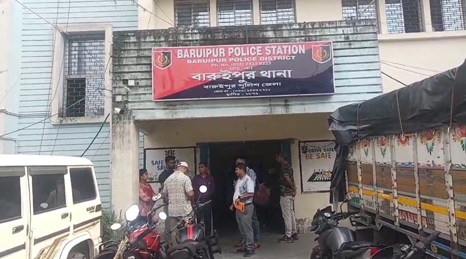 minor girl gang raped during durga puja visit boyfriend and friends ...