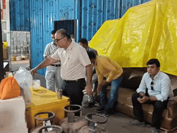 Gujee Fake ghee unit busted in Indore’s Palda industrial area