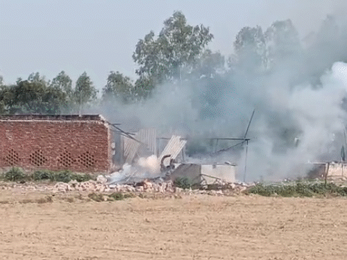 Massive explosion in illegal firecracker factory in Barabanki; 2 killed; 3 seriously injured echo heard up to 2 km away; rescue operation underway