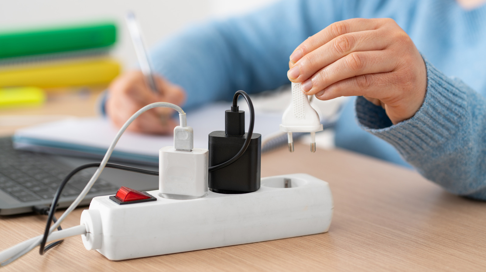Is leaving your laptop plugged in all the time safe?