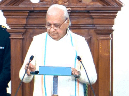 https://images.bhaskarassets.com/web2images/1884/2025/12/03/comp-10132_1764744661.gif