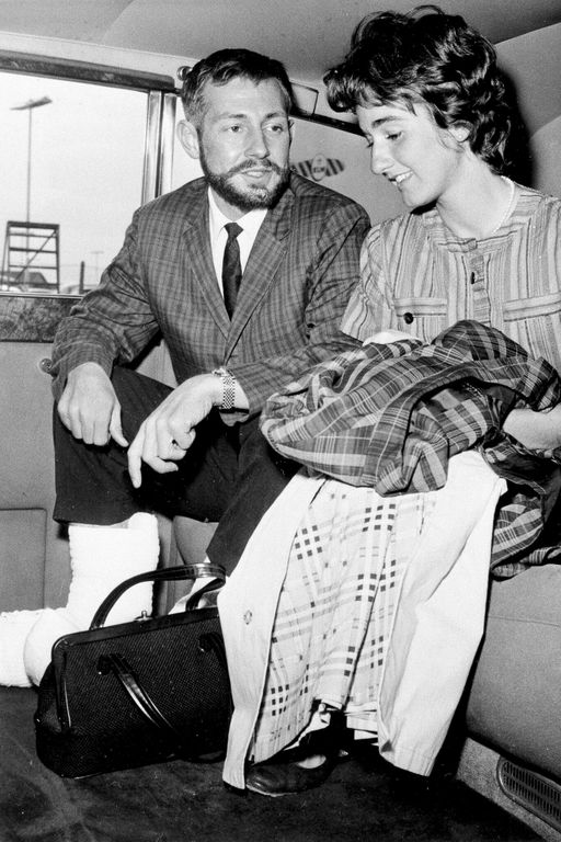 Barry Bishop with his wife after climbing Mount Everest in 1963.